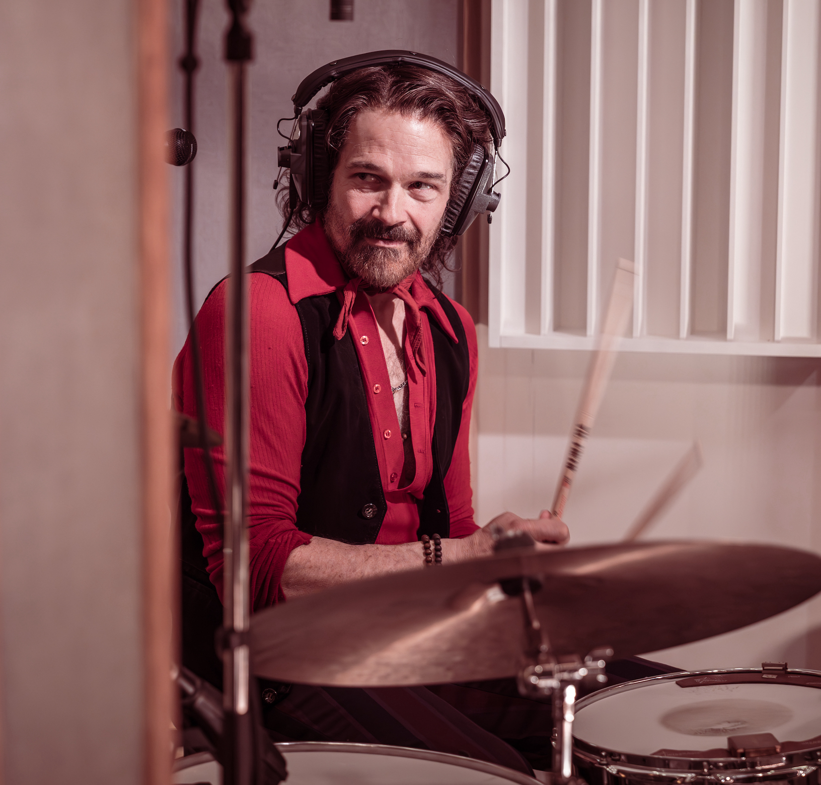 Chris Stack as Simon in Stereophonic