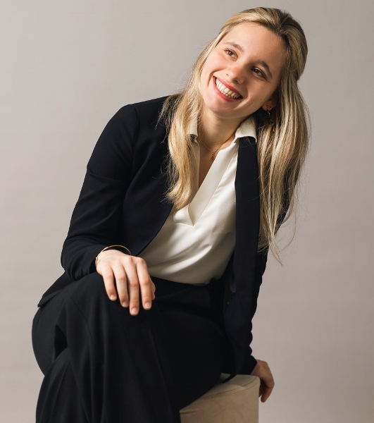 Pianist Susanna Braun. cr Alexandra Münch