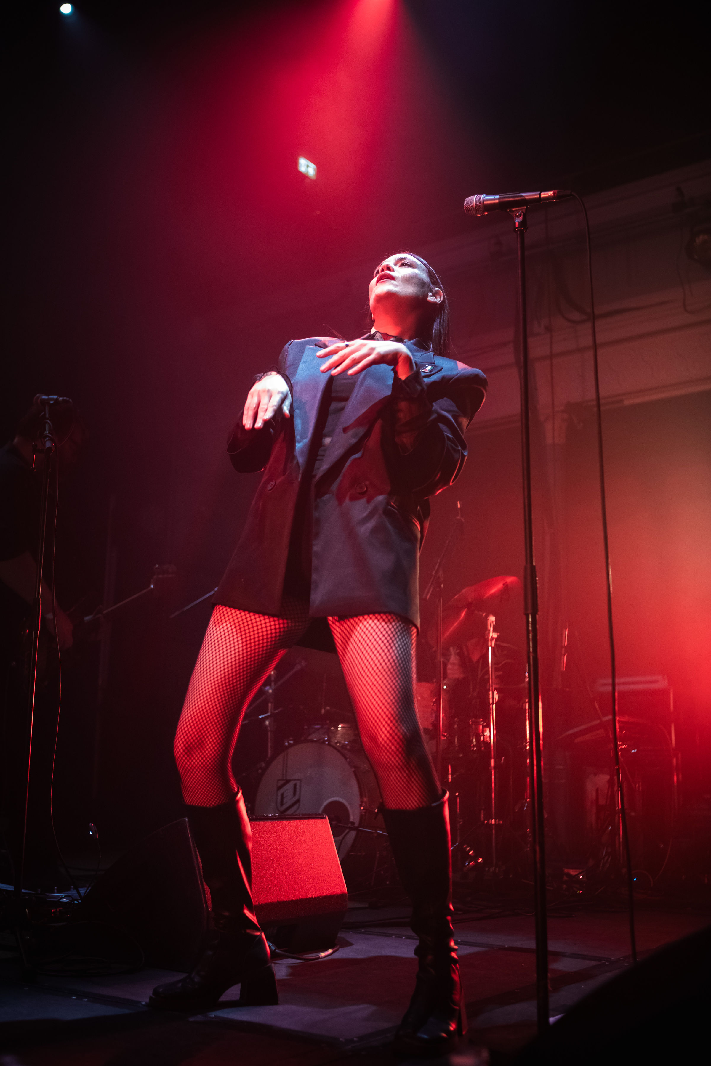 Nadine Shah (C) Calum Mackintosh Nadine Shah at Queen's Hall