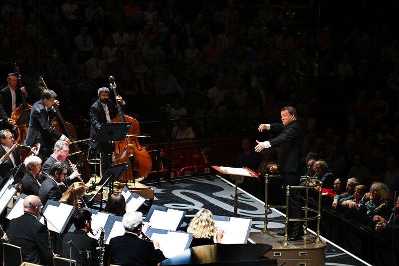 Ryan Bancroft conducting the LSO