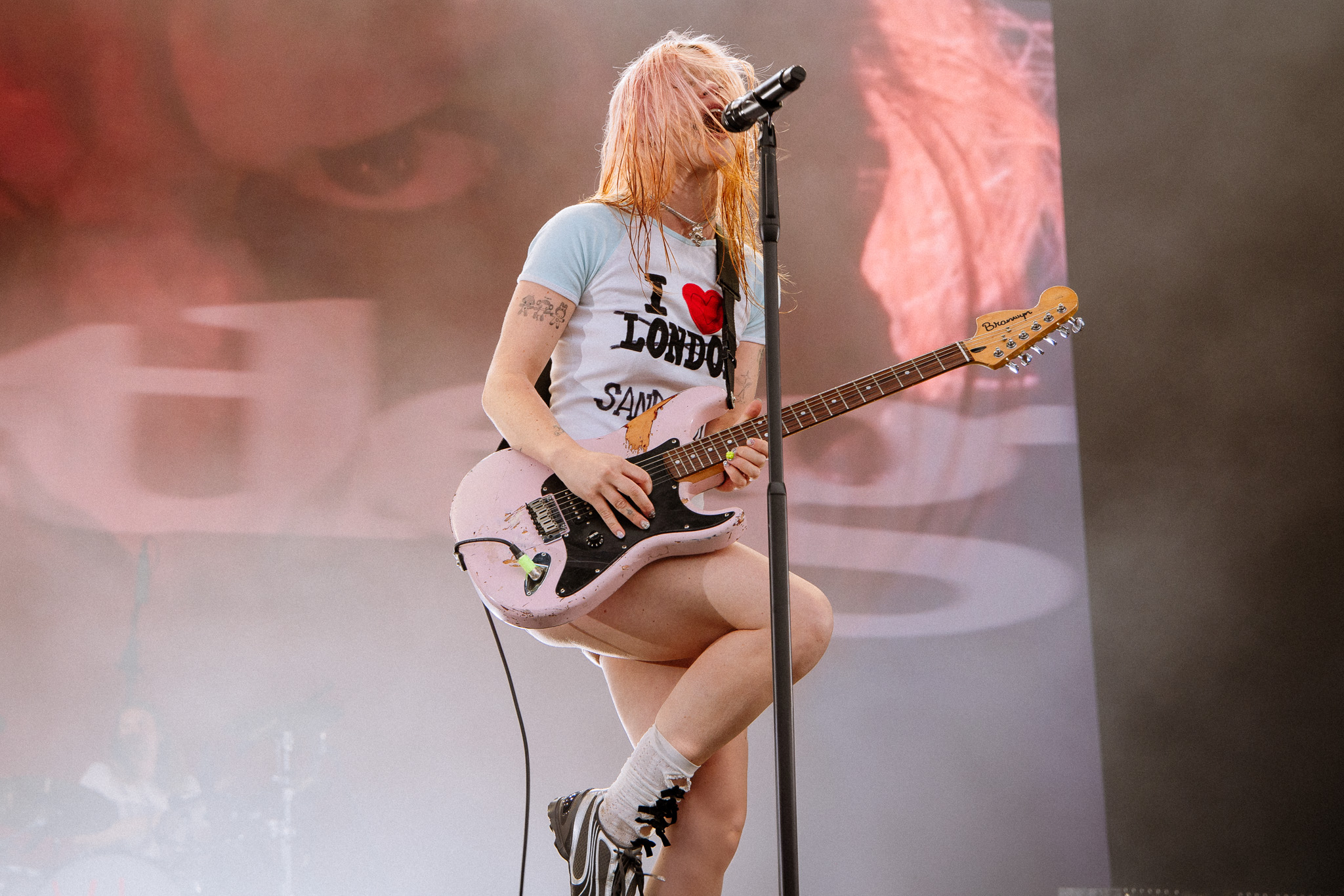 Rhian Teasdale of Wet Leg Rhian Teasdale of Wet Leg