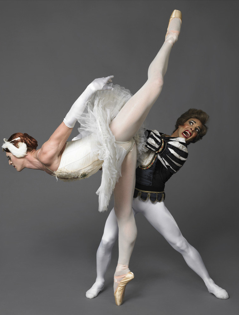 trocks swan lake pas de deux