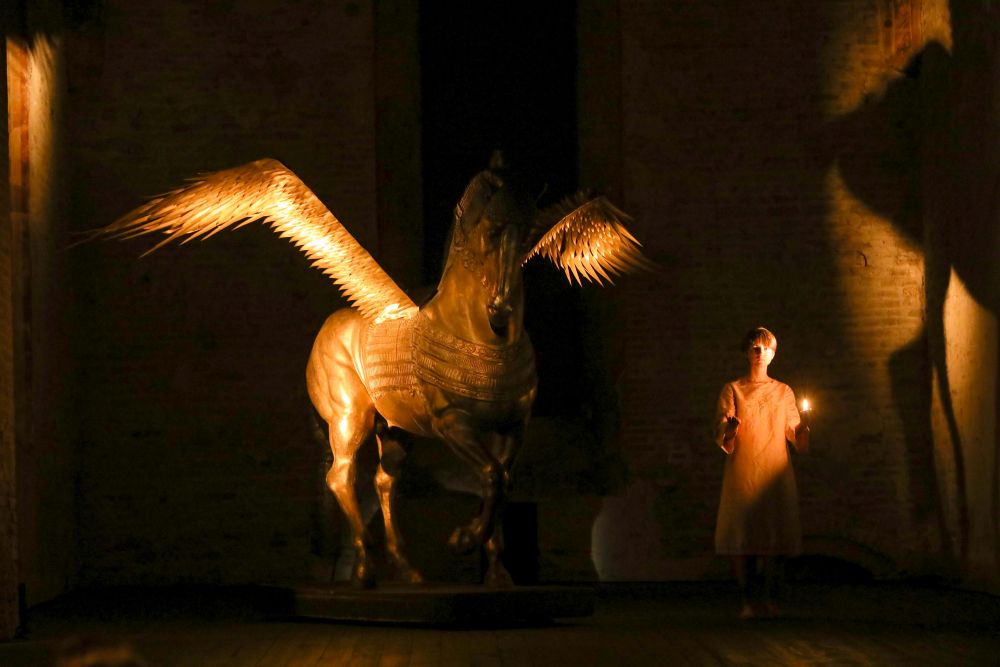 Final scene of 'Don Chischiotte ad ardere"