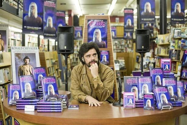 My new role model, Dr Ronald Chevalier: Bestselling author, plagiarist and Gentleman Bronco