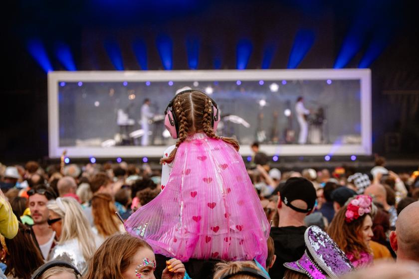 Parisian chill-veterans Air on the Wilderness Stage