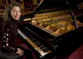 Angela Hewitt plays Bach: 'Enjoyable, exciting, passionate and very moving'