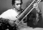 Ravi Shankar in the 1940s, in his late 20s, playing his "Kanal Lal" sitar