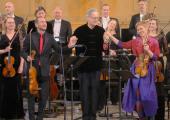 Antoine Tamestit, John Eliot Gardiner, Isabelle Faust and the English Baroque Soloists take a bow
