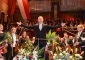 Paavo Järvi and the Czech Philharmonic after their performance of Smetana's 'Ma vlast'