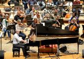 Mahan Esfahani in rehearsal with the Royal Scottish National Orchestra and Thomas Søndergård