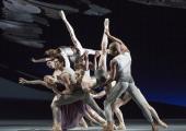 Wheeldon's new Aeternum: the ensemble sculpture has an intriguing knotted inventiveness