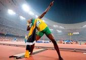 Modest celebration from Bolt after winning gold in the men's 200m, Beijing 2008