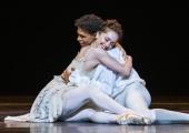 Giddy lovers: Carlos Acosta and Marianela Nuñez in Manon