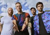 Coldplay strike a pose, without any puppets