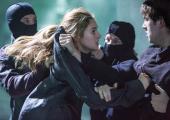 I fought the law and matters were left undecided: Shailene Woodley is a rebel with a cause in 'Divergent'
