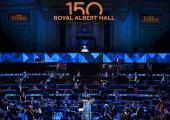 Dalia Stasevska condicts the BBC Symphony Orchestra
