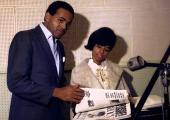 Z.Z. Hill and Mary Love check out the music biz trade papers