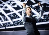 Eng-a-land Eng-a-land. Gwilym Lee as Gareth Southgate in 'Dear England'
