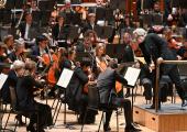 Michael Tilson Thomas: deep empathy and close communication with the LSO
