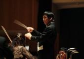 Lan Shui conducts the Singapore Symphony Orchestra
