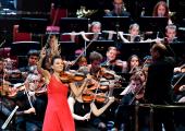 Nicola Benedetti with Mark Wigglesworth and the National Youth Orchestra of Great Britain in 2019's Prom 12
