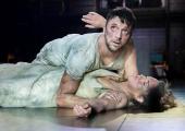 Orfeo (Gyula Orendt) loses his Euridice (Mary Bevan) a second time