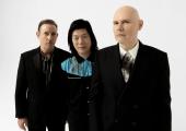The Smashing Pumpkins, dressed to impress for a night with Weezer