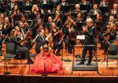 Malin Byström takes a bow with Edward Gardner and the Bergen Phiharmonic