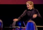 Alert, encouraging, inspiring: Tabita Berglund with the Halle