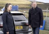 Jimmy Perez (Douglas Henshall) with Alison O'Donnell as DS 'Tosh' McIntosh