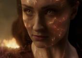 Burning woman: Jean Grey (Sophie Turner)