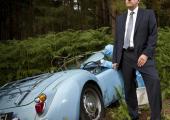 Neil Dudgeon as DCI John Barnaby, with a rather desirable MGA sports car