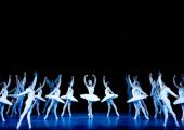 'Suite en blanc': Astronomically stylish as only French classical ballet can be