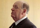 Is that a shower I see before me? Anthony Hopkins plays Alfred Hitchcock