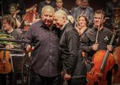 Neeme Järvi (85) gets to conduct the super-orchestra of son Paavo (nearly 60)
