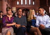 Glenne Headly, Tony Danza, Scarlett Johansson and director/writer Joseph Gordon-Levitt in Don Jon