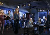 The extended family of 'Nashville' somehow manage to stay in a room together