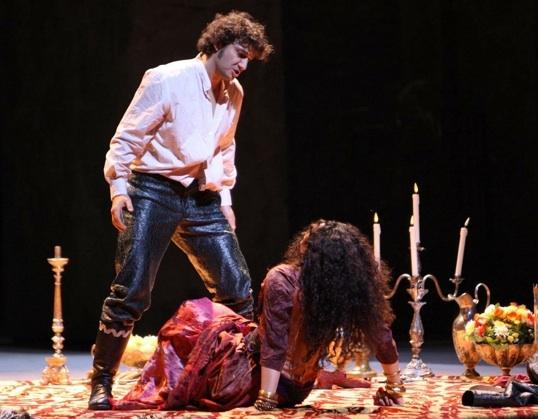 Jonas Kaufmann as Don Jose clashes violently with Anita Rachvelishvili's Carmen