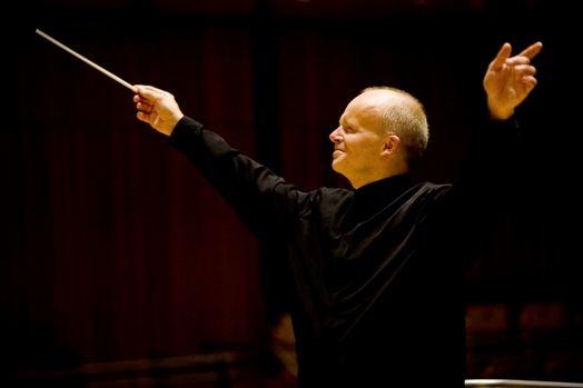 Thomas Zehetmair lays down his fiddle to conduct kindred spirits Schubert and Gál