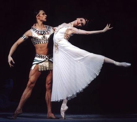 Sergei Filin with Svetlana Zakharova in The Pharaoh's Daughter at the Bolshoi