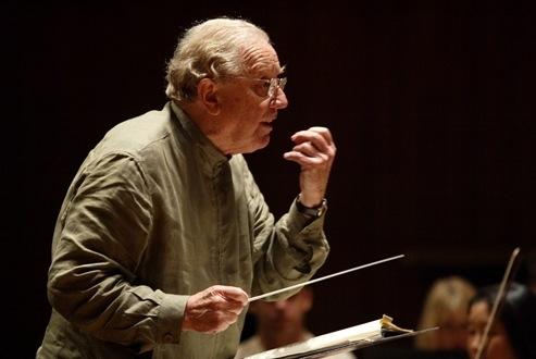 Sir Charles Mackerras: hitting the right emotional spots with effortless mastery
