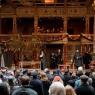 The great Globe itself is not enough: McCreesh and company in a convivial setting
