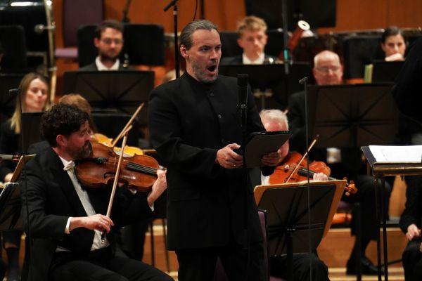 Kostas Smoriginas soloist with the Halle May 2026 credit_Alex_Burns_The_Halle