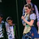 An American show choir emoting for all they're worth