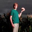 Having sustained a traumatic head injury Simon Hales learns to get acquainted with his new brain 